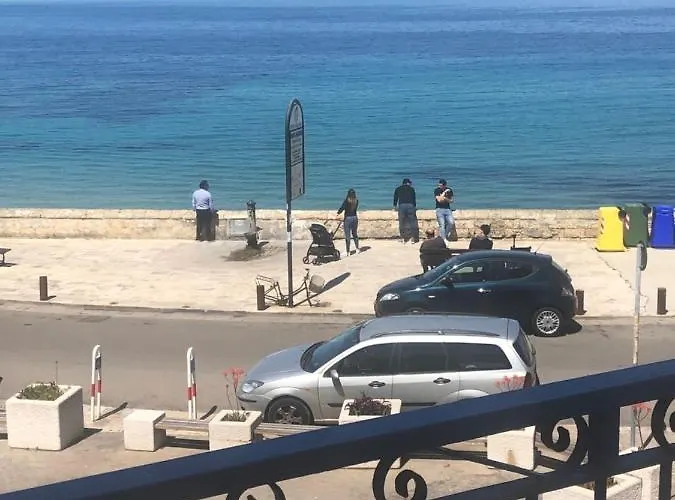 Pensión Grecale Con Vista