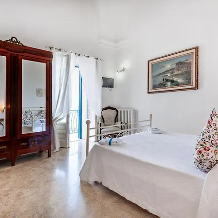 בית הארחה Grecale Con Vista גאליפולי